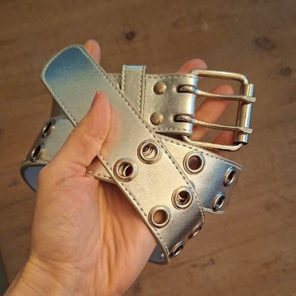 Accessories - Women's Genuine Leather Silver Belt w/ Double Row of Grommets (Size S)
